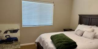 Wonderful 3 bed , 2 bath in Sunnyside Area Gallery 28