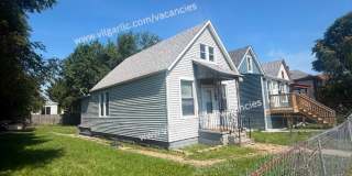 2 bedrooms, 1 Bath Home Gallery 1