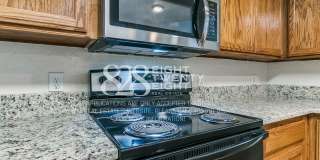 PRELEASING NOW FOR JULY 2026! Amazing 3 Bed/2.5 Bath/2-Car Garage Condo Minutes from Campus! Gallery 23