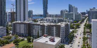 Blu27 at Edgewater Gallery 92