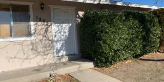 Rare 1 bedroom detached home with yard Rare 1 bedroom detached home with yard Gallery 1