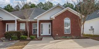 Charming and Newly Renovated 3 Bedroom 2 Bath Home Available Now! Gallery 1