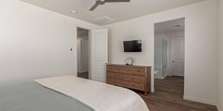 3746 E EARLL Drive Gallery 11