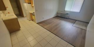 1701 La Cres St Gallery 1