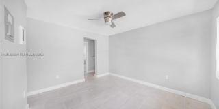 1140 NW 1st Pl Gallery 4