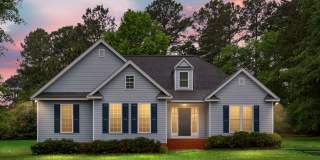 Spacious 3 Bedroom Home in Laurel Hill – Perfect for Relaxed Living Gallery 1