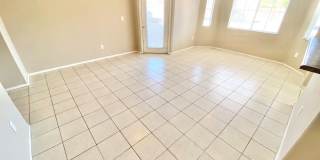 **WONDERFULL SPACIOUS 2 BEDROOM CONDO!!! ** Gallery 1
