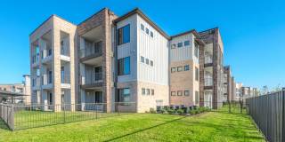 Reserve on Kingsland Gallery 22