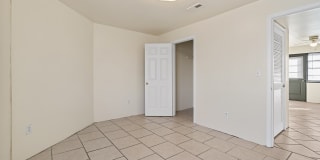 Collins Terrace Gallery 10