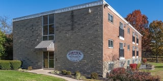 Cincinnati Premier Living Gallery 28