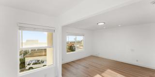 *Limited Move In Special for April Lease Start Date- $750 Off First Month's Rent! *OCEAN VIEWS! Renovated 2 Bed, 2.5 Bath Townhome in San Clemente! Gallery 33