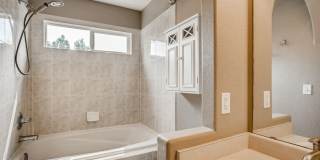 Gorgeous light and bright home in desirable Hearth neighborhood Gallery 3