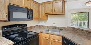 Waterford Place Apartment Homes Gallery 26