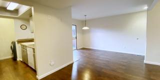 South Anchorage Condo with Balcony, Garage, and Laundry in unit! Gallery 29