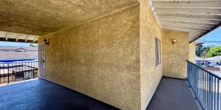 BEVERLY Gallery 8