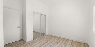 10730 Strathern Gallery 17