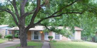 SUPER LOCATION / NO CARPET   --   ( FREE RENT ; w/ qualified app:   CALL FOR DETAILS )_ Gallery 3
