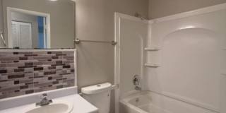 2116 Greenoaks Road - 1B Gallery 14