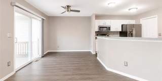 22733 COACHLIGHT Circle Gallery 21