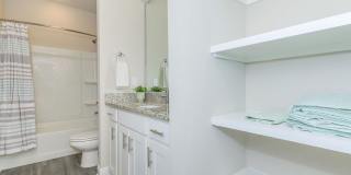 Windsor at Manhattan Gallery 32