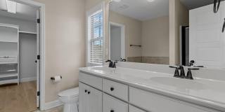 204 Sandy Springs Road Gallery 24