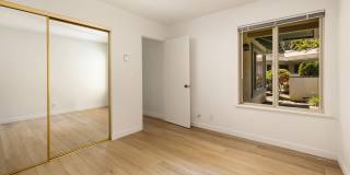 Beautiful 2/2 Condo in Hidden Valley! Gallery 11