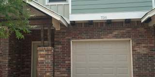 3 Bedroom Townhome with ALL APPLIANCES at a great price!! Gallery 1
