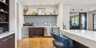 Vintage at 18th Street Gallery 9