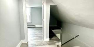 121 Oak Street Gallery 25