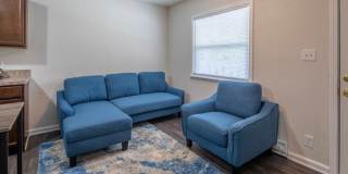 Convenient location! Newly renovated 1 bed, 1 bath apartments! Gallery 4