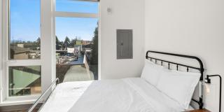 Fifty-Two Apartments - Student Housing Gallery 4