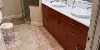 Short term ONLY luxury 2/2 condo in the heart of downtown Sarasota Gallery 19