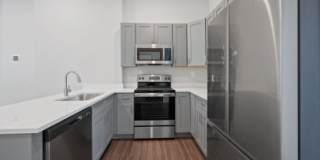 1904 Linn Street - 2 Gallery 6