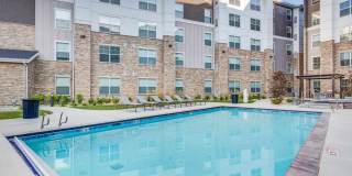 Incline at Anthem Age 55+ Apartment Homes Gallery 4