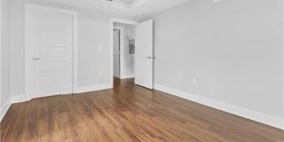 2115 ST THOMAS Gallery 8