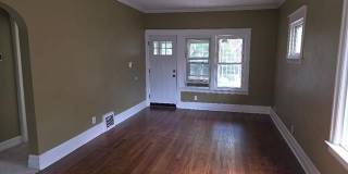 177 N Riverbank Street Gallery 9