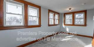 2400 N 12th St Gallery 11