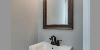 3 Bed/2.5 Bath-Modern Home-Minutes from Downtown Gallery 7