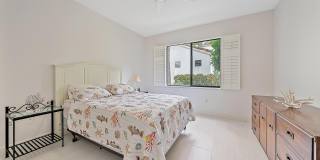 811 Oak Harbour Drive Gallery 16