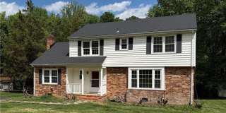 11402 Creekside Drive Gallery 1
