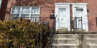 Charming 3 Bedroom/1.5 Bathroom Townhome with In-Unit Laundry in Parkville, MD! Gallery 1