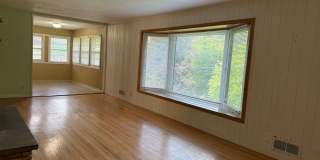 4 Bedroom Home in Richfield Gallery 4