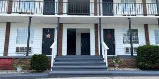 Studio Apartment in Hollister Gallery 1