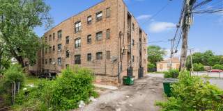 7003 S Harper Gallery 9