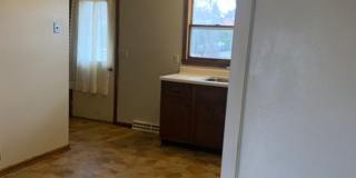 $1195 | 2BD 1 BA | 822 Dwight St | Available 7/15/26 Gallery 8