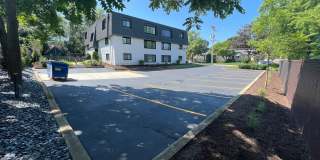 Modern, Tranquil, High-End Apartment in Downtown Downers Grove Gallery 36