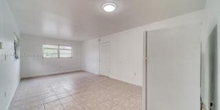 300 NE 143rd St Gallery 6