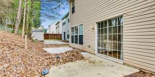 Single-family home in Kennesaw, GA near KSU, Town Center and Woodstock. Gallery 44