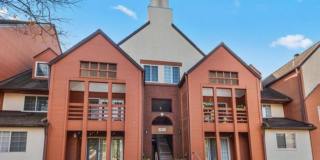 Spacious Columbia Condo with Den, Private Balcony & Golf Course Views Gallery 1