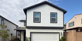 Beautiful Three Bedroom Two and a Half Bathroom Home in Murrieta! Gallery 1
